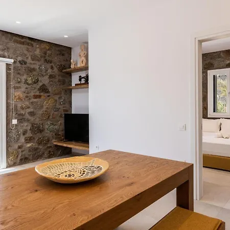 Sea N' Stone Mykonos Vacation Homes *